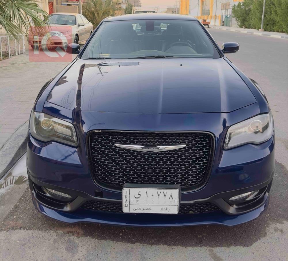 کرایسلەر 300